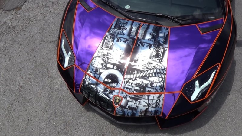 1-tron-lamborghini-aventador-roadster-by-custom-wrap-design-bonnet