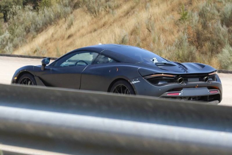 1-mclaren-650-successor-p14-spied-naked-rear-side-angle