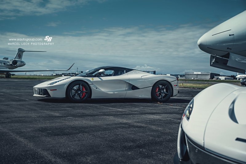 11-white-ferrari-laferrari-side-angle