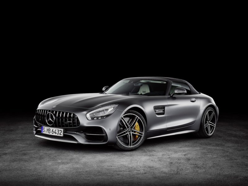 12-2018-mercedes-amg-gt-c-roadster-front-side-view