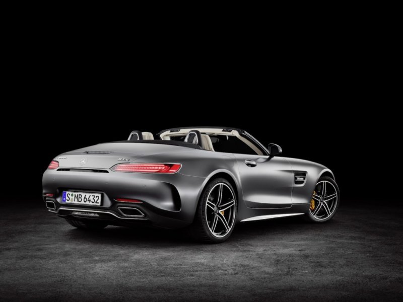 13-2018-mercedes-amg-gt-c-roadster-top-off-rear-side-view