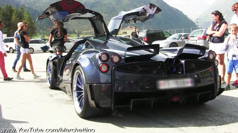 2-pagani-huayra-futura-one-off-edition-rear-side-view-doors-up