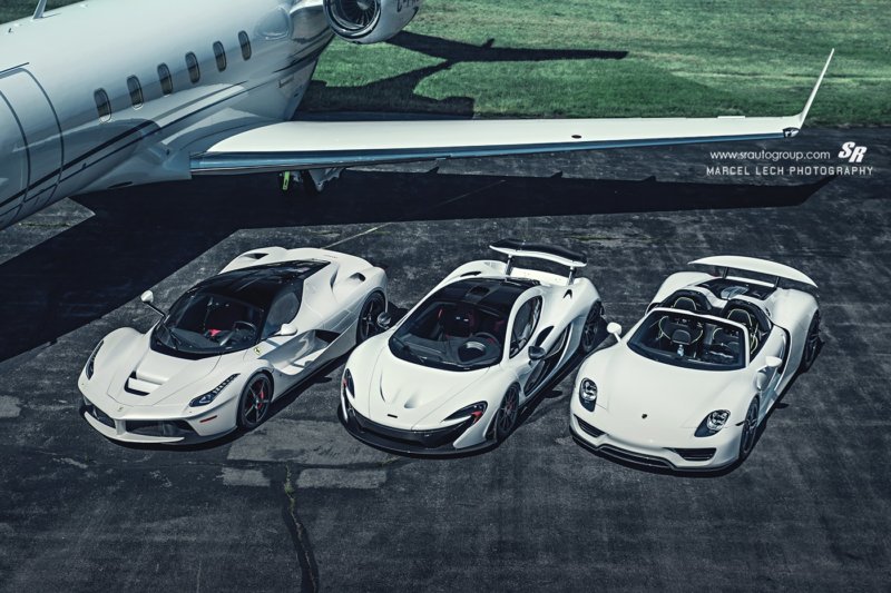 33-white-porsche-918-mclaren-p1-ferrari-laferrari-front-three-quarters