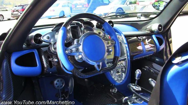 8-pagani-huayra-futura-one-off-edition-interiorr