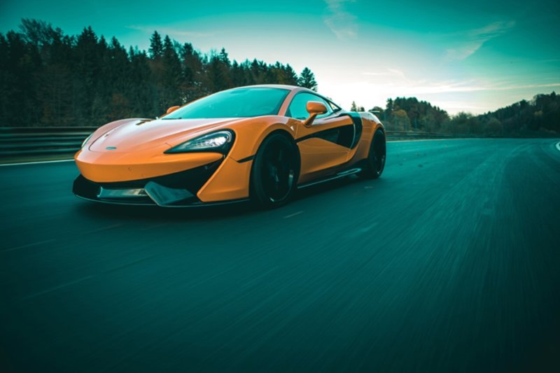 5-mclaren-570s-540c-novitec-front-side-angle-in-motion