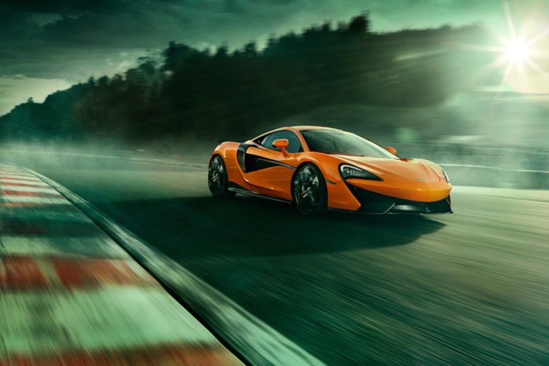 8-mclaren-570s-540c-novitec-front-side-angle-in-motion-track