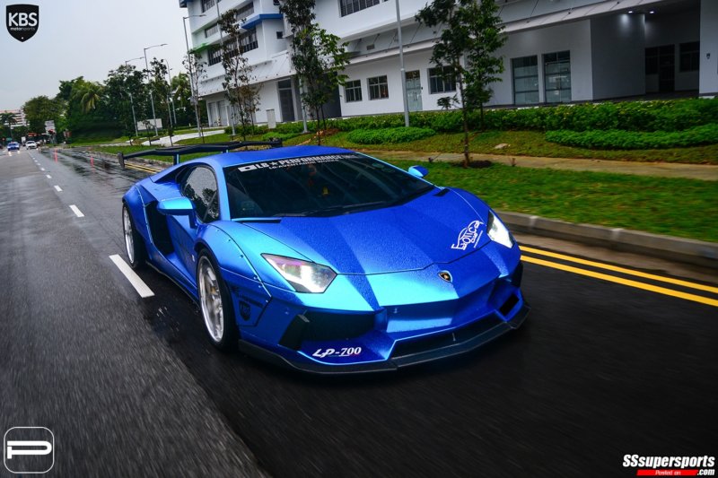 1-chrome-blue-liberty-walk-lamborghini-aventador-pur-wheels-front-three-quarters-road