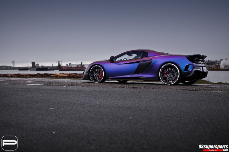 3-chameleon-mclaren-675lt-pur-wheels-side-angle