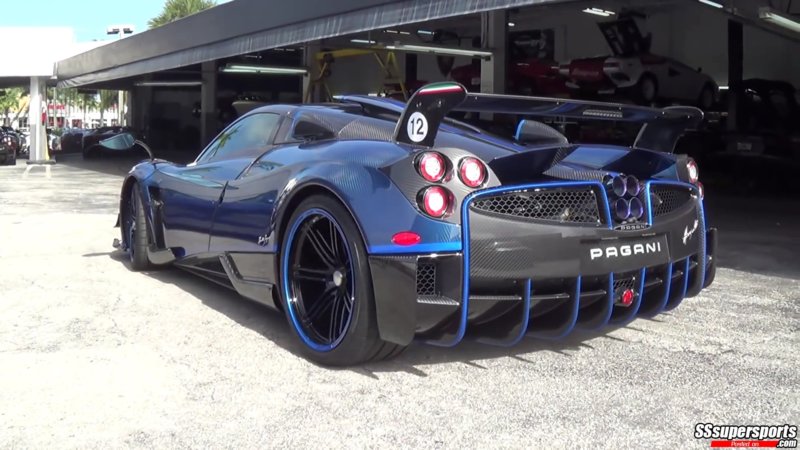 1-awesome-pagani-huayra-bc-macchina-volante-rear-side-view