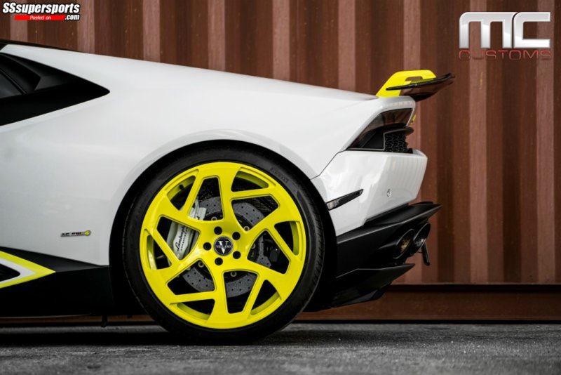 3-white-lamborghini-huracan-vellano-rear-wheel