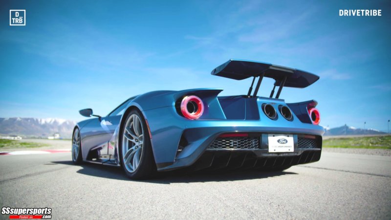9-blue-ford-gt-rear-side-angle-wing-up