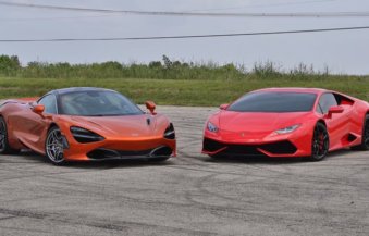 Lamborghini Huracan races the McLaren 720S category thumbnail