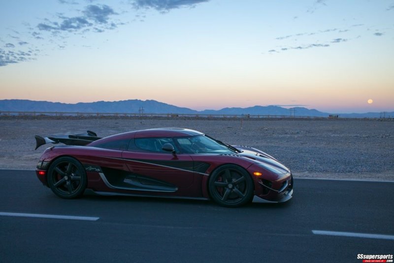 1-koenigsegg-agera-rs-the-fastest-car-in-the-world