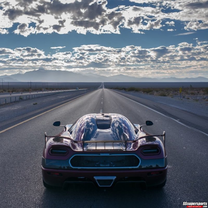 2 koenigsegg agera rs the fastest car in the world 800x800