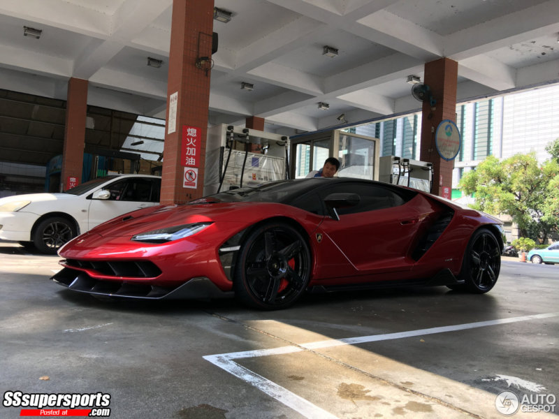 2-rosso-efesto-lamborghini-centenario-lp770-4-spotted-in-taiwan