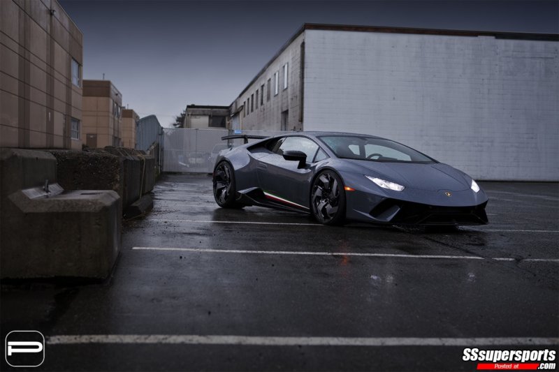 11 grey lamborghini huracan performante on pur wheels 800x533