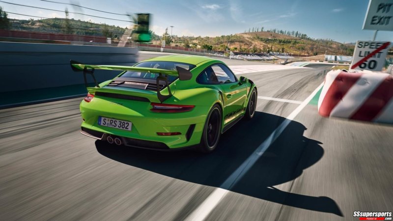 17-new-porsche-911-gt3-rs