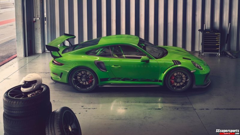 18-new-porsche-911-gt3-rs