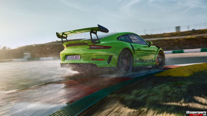 2-new-porsche-911-gt3-rs