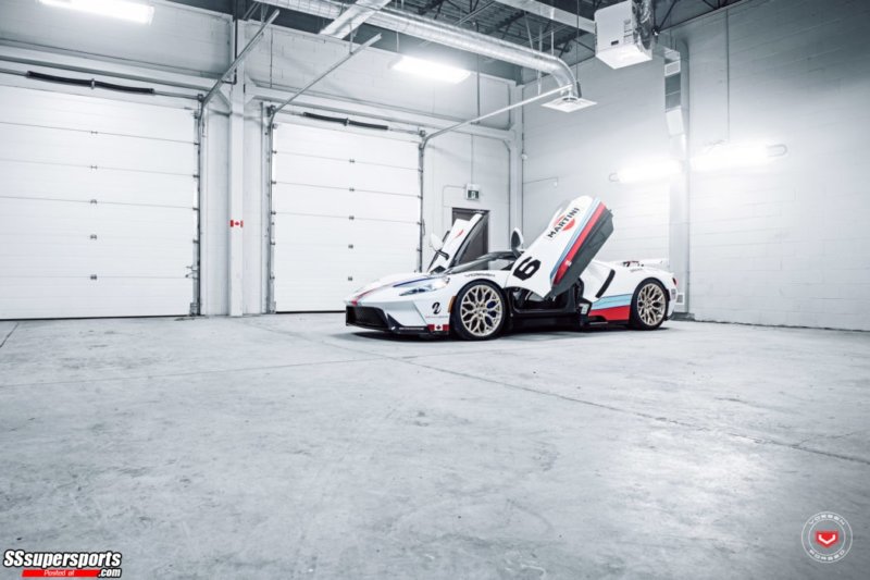 20-martini-racing-ford-gt-on-vossen-wheels