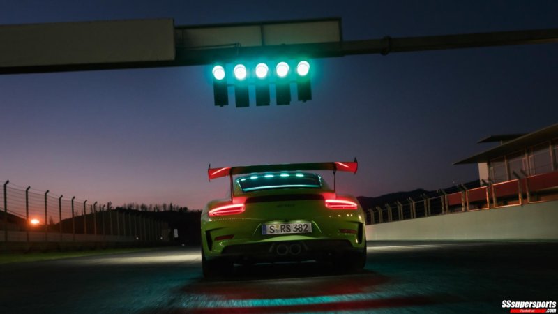 31-new-porsche-911-gt3-rs