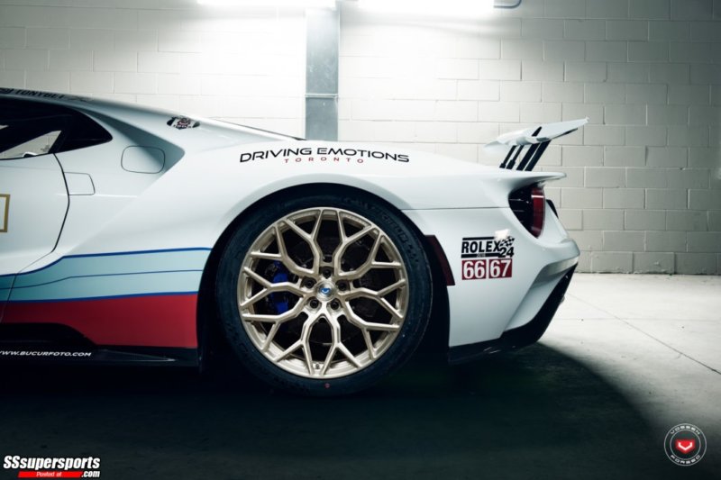 7-martini-racing-ford-gt-on-vossen-wheels