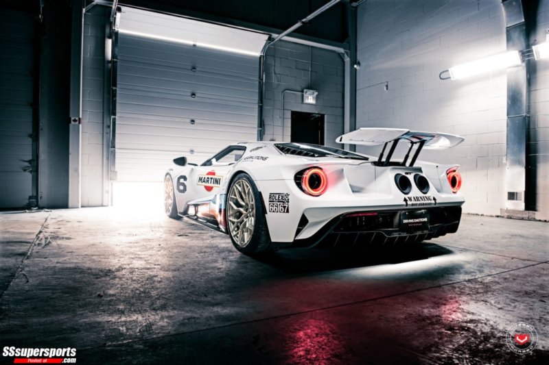 8-martini-racing-ford-gt-on-vossen-wheels