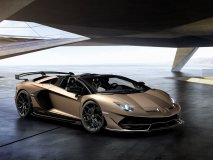 Lamborghini Aventador SVJ Roadster is a top-down golden Beast author thumbnail