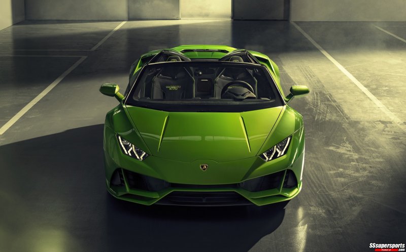 28-verde-selvans-lamborghini-huracan-evo-spyder-front-angle