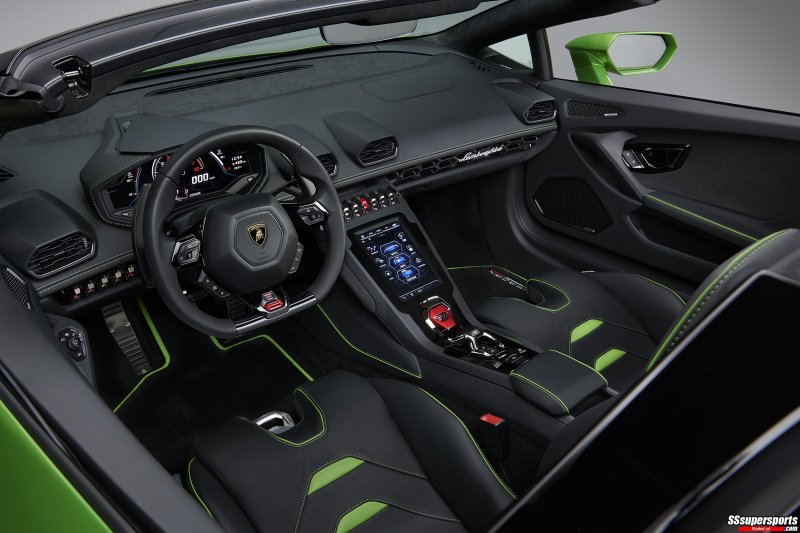 29-verde-selvans-lamborghini-huracan-evo-spyder-interior