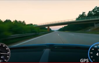 Bugatti Chiron Top Speed on Autobahn category thumbnail